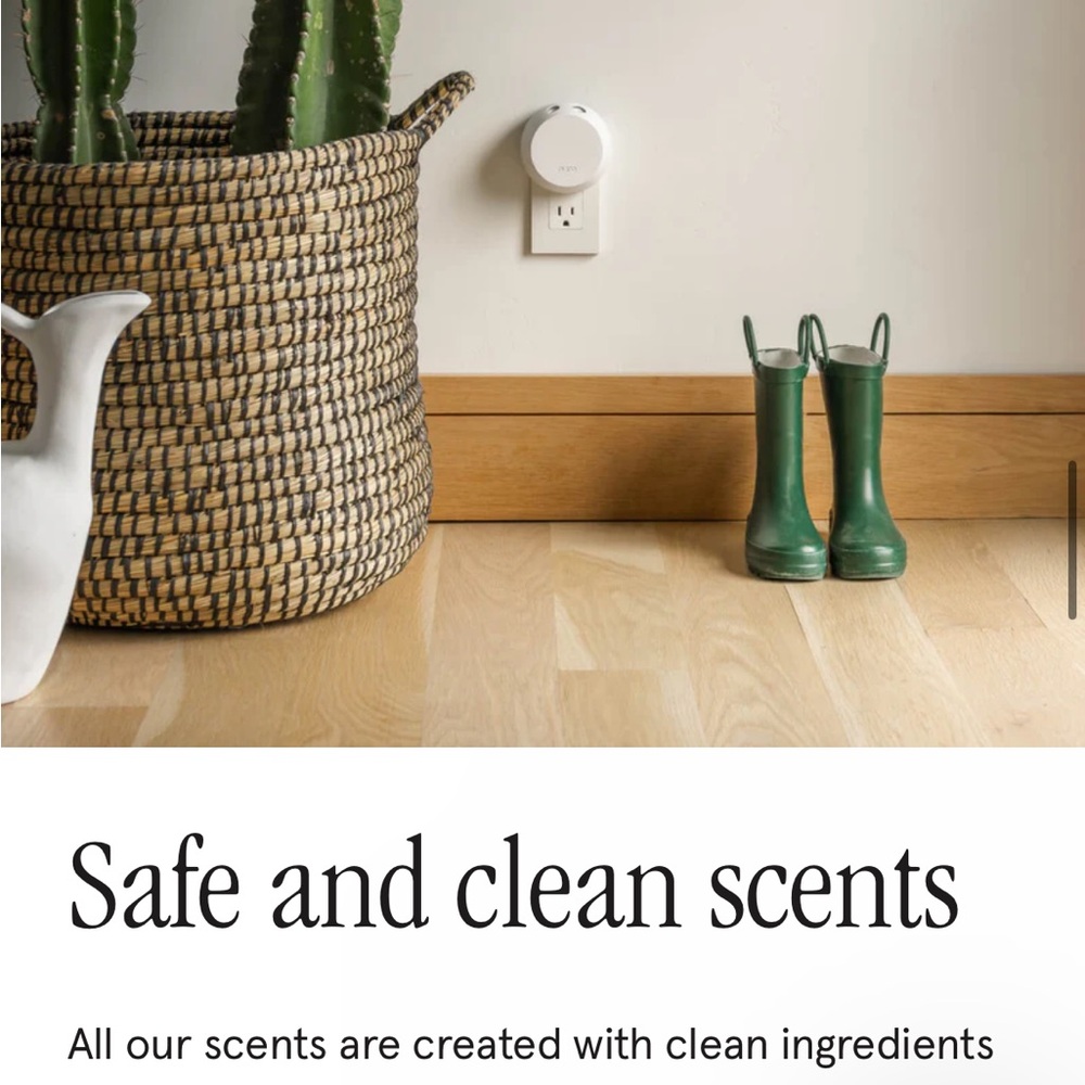 3 Pura Smart Home Fragrance Diffuser (comes with 3 Puras)
